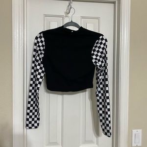 Medium Black Long Sleeve Crop Top- Checkered Sleeves